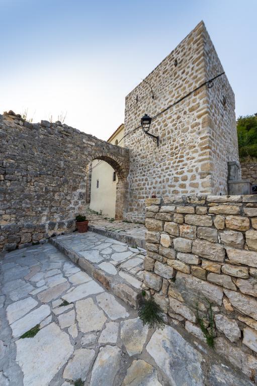 Aparthotel Castrum Novum Novigrad Istria Exteriör bild