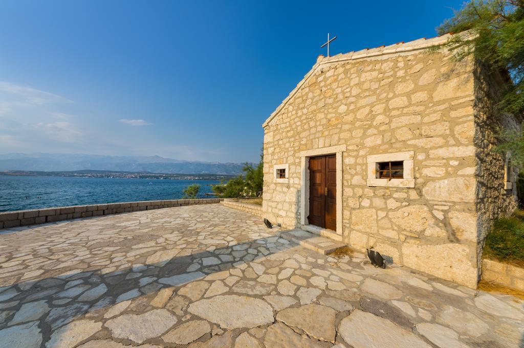 Aparthotel Castrum Novum Novigrad Istria Exteriör bild