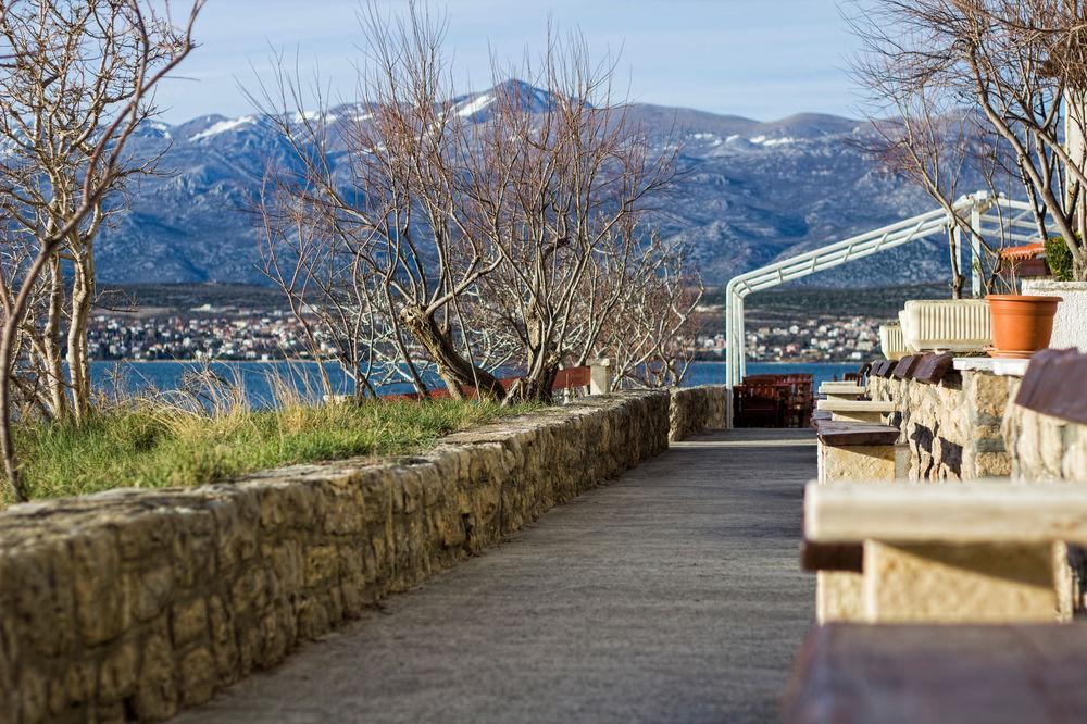 Aparthotel Castrum Novum Novigrad Istria Exteriör bild