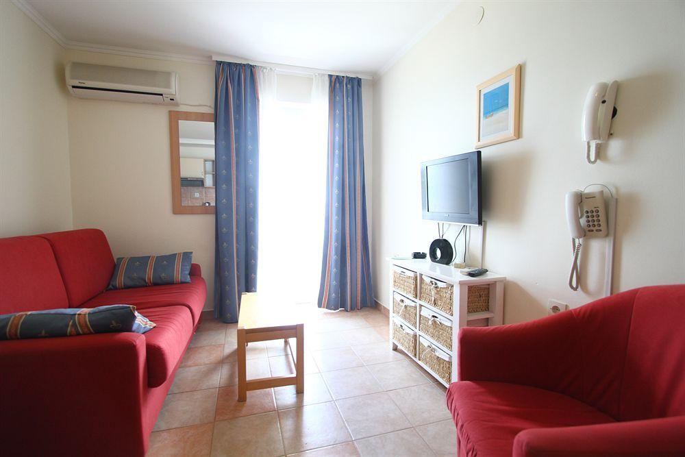 Aparthotel Castrum Novum Novigrad Istria Exteriör bild