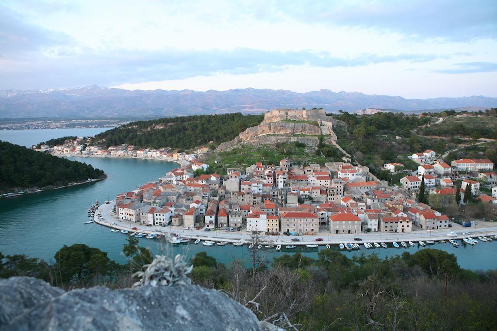 Aparthotel Castrum Novum Novigrad Istria Exteriör bild